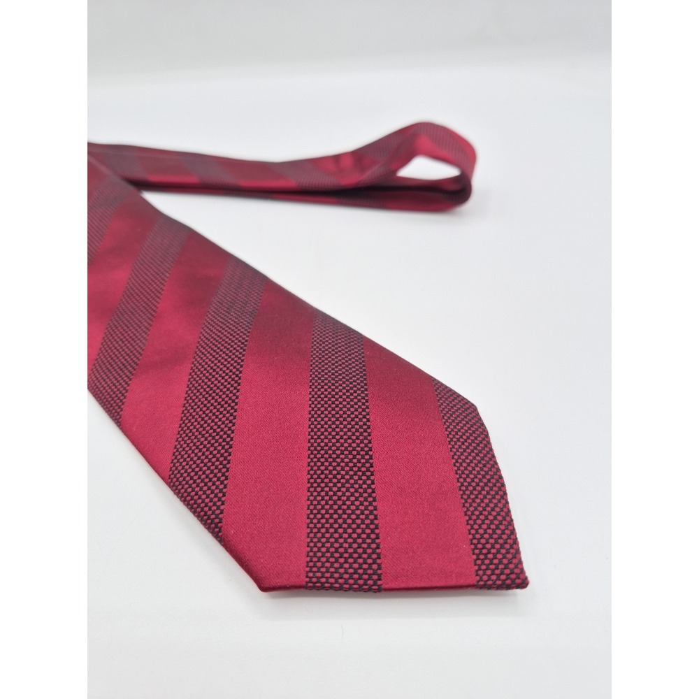David Donahue Mens Burgundy Stripe Silk Tie USA Handmade 59x3.125